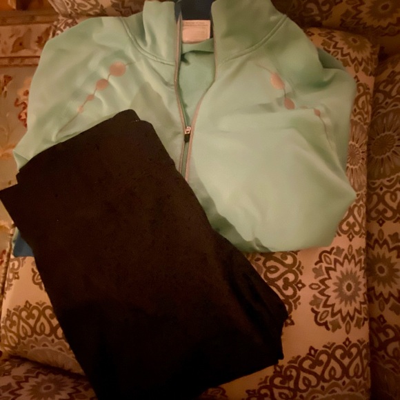 Athletic Set:  Light Blue Pullover Sweater with a Black 3/4 Capri Cropped pants - Picture 1 of 9